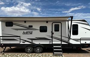 2022 Cruiser MPG 2500BH RV rental photo 3