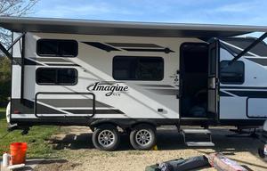 4 Season Camper - Great for the whole family!