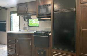The Trailhead Lodge – Pet-Friendly Family Camper