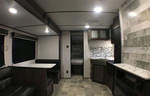 2021 Dutchmen RV Coleman Lantern Series 285BHWE