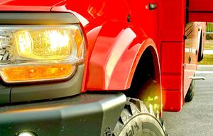 DeMonte—Luxury 4x4  Dynamax Isata 5 Extreme