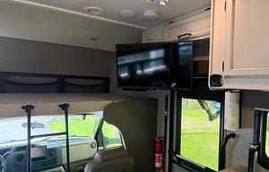 Stress free Luxury Camping/Fully Stocked
