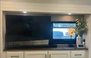 Luxury 5th wheel 2 bedrooms 1.5 baths 3 ac sleep 6