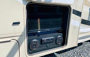 2018 Coachmen Leprechaun - LPA233