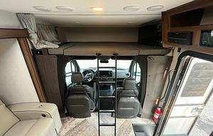 Luxury Mercedes Benz Diesel C-Class Pet Friendly