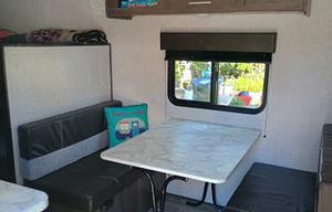 2021 Dutchmen RV Coleman Lantern LT Series 17B RV rental photo 16