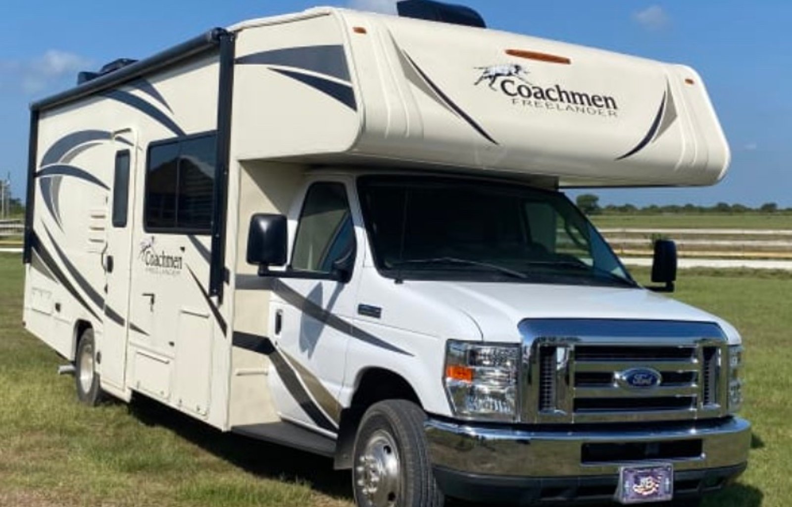 2019 Coachmen RV Freelander 31BH Ford 450