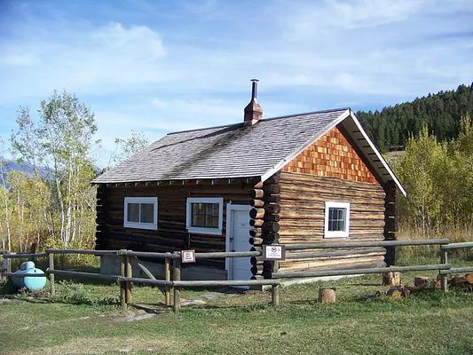 001, Loop: AREA WALL CREEK CABIN
