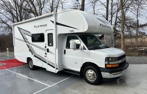 Awesome 2025 Thor Four Winds 22B