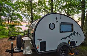 2024 nuCamp T@B 320S Boondock Black Canyon