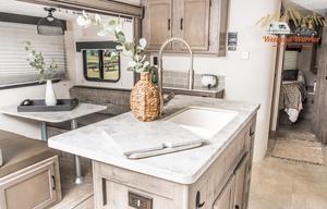 2021 Coachmen RV Apex Ultra-Lite 293RLDS