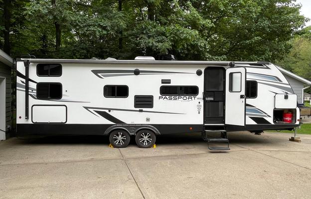 2021 Passport SL 282QB RV rental photo 1