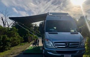 Chillux: 2014 Roadtrek Adventurous RS