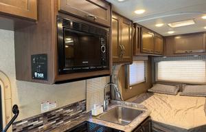 2018 Thor Motor Coach Freedom Elite 23H