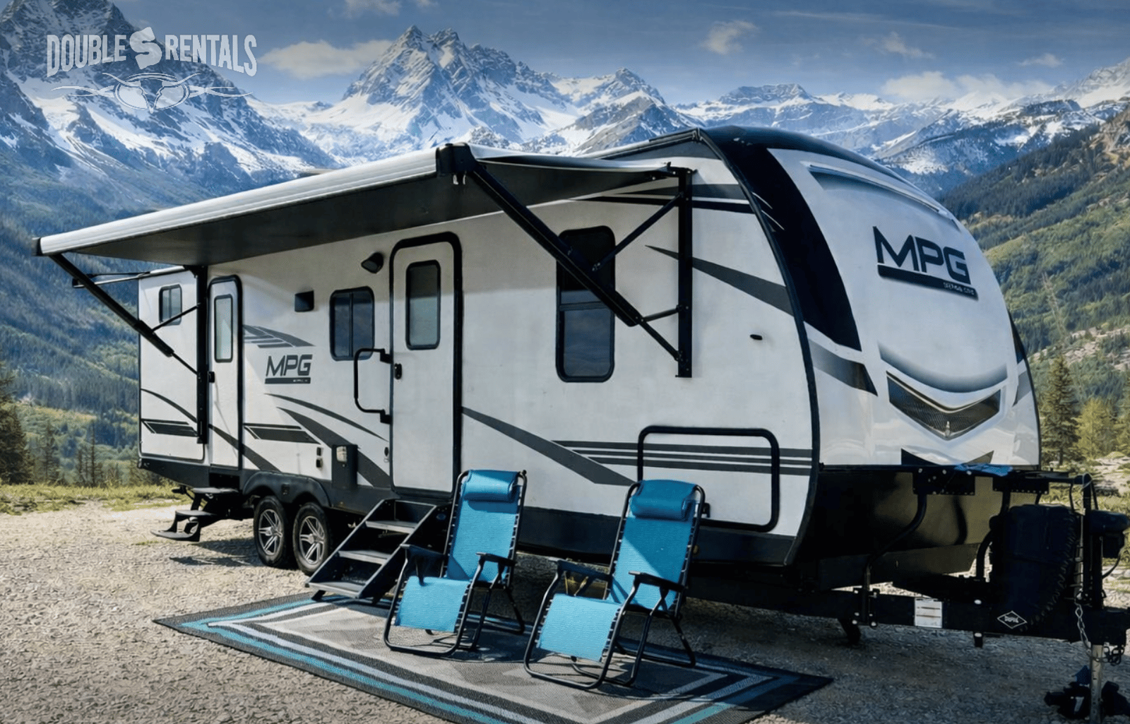 MPG Bunkhouse with 2 Bedrooms & Outdoor Kitchen