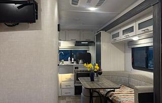Honey Pod | Couples Solar Escape '22 Rpod