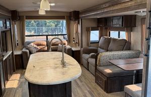 Luxury rear living. Starlink. Family friendly