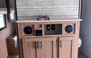 Family Bunkhouse - flexible timeframes/no cleaning