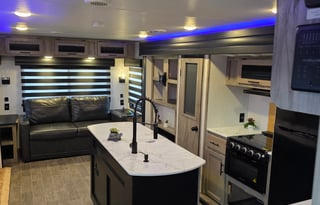 2022 Forest River Rv Cherokee Alpha Wolf 26RL-L