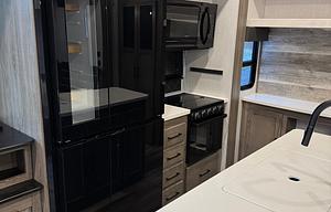 Giant Family RV