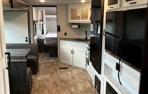 2023 Keystone Hideout 29DFS