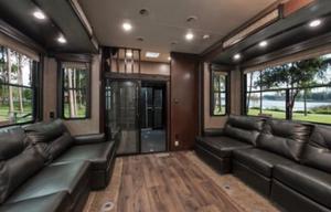 2015 Heartland/ Road Warrior 390RW