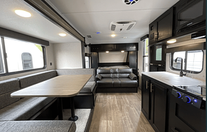 2021 Cherokee Wolf Pup Black Label 16PFBL RV rental photo 4