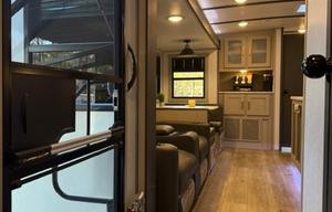 2025 Luxury Forrest River Salem Hemisphere