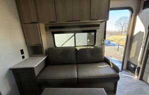 2025 Kodiak Ultra-Lite 241BHSL RV rental photo 10