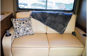 2016 Coachman Mirarda in Tampa Florida