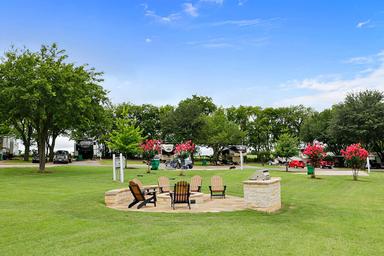 Northlake Village