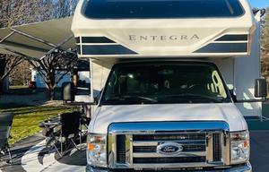 2020 Entegra Odyssey 32' Near Ohio Parks