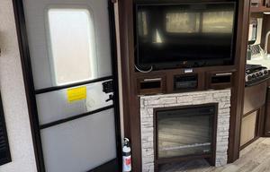 2018 Jayco White Hawk 29FLS RV rental photo 4