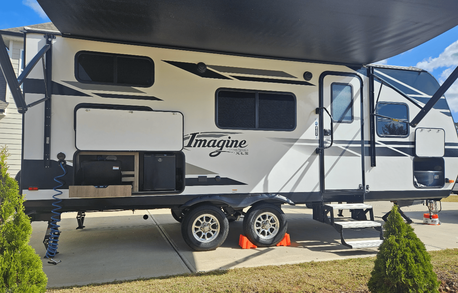 Seljan's Grand Design RV Trailer Rental