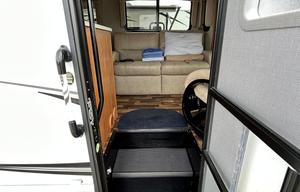 A.J. 2020 NeXus RV Phantom 31P