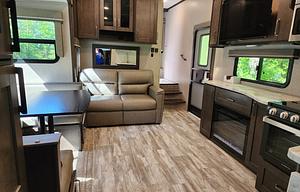 2021 Grand Design Reflection 150 Series 290BH