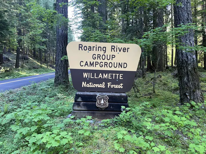 Roaring River (Group)