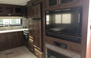 2020 Forest River RV Rockwood Signature Ultra Lite 8335SB RV rental photo 10