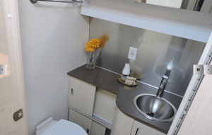 2018 Airstream RV International Serenity 27FB RV rental photo 7