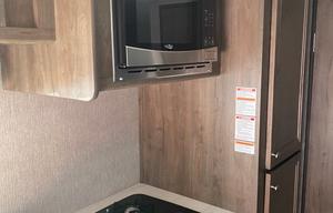 2020 Coleman Lantern LT 17B
