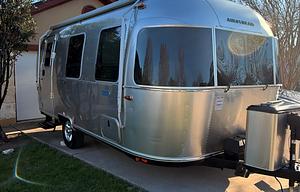 Bambino - Cozy 2024 Airstream Bambi 22FB