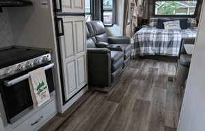 goFAR! 2021 Keystone Cougar 22MLS. Fully Equipped!