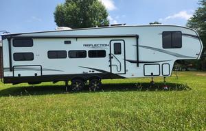 2024 Reflection 150 Series 298BH RV rental photo 8