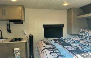 2024 Keystone RV Springdale Mini 1700FQ RV rental photo 14