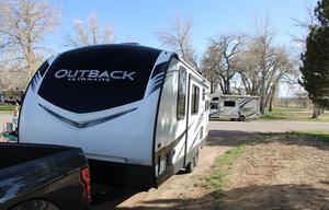 'Kitty' Keystone RV Outback Ultra Lite - ACO497