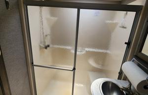 2018 Dutchmen RV Voltage V3605 RV rental photo 40