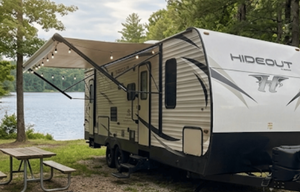 2018 Keystone RV Hideout 28BHS RV rental photo 2