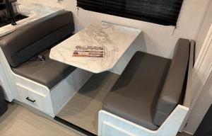Luxury Family RV • Sleeps 8 • Bunks | Scout