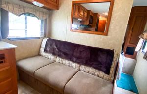 29' Coachmen Catalina DELIVERY ONLY - Hassel FREE!