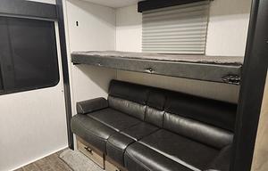 2022 Forest River Cherokee Arctic Wolf 321BH